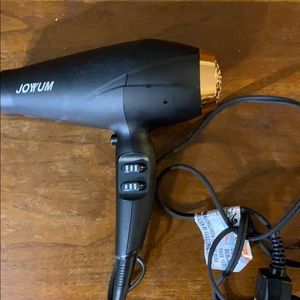 Joyum blow dryer